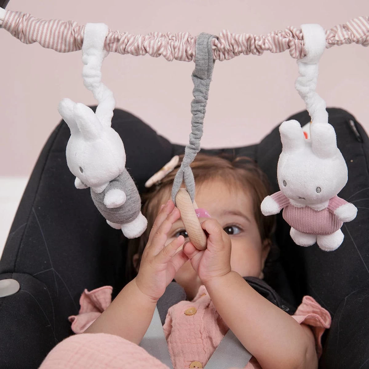 Autostoelspeeltje Nijntje Pink Baby 4 Autostoelspeeltje Nijntje Pink Baby - Afbeelding 4