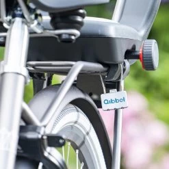 Qibbel 6+ Junior Fietsstoeltje Achter - Legergroen Met Zwart Kussentje -Kinderwagens Kortingswinkel 1200x1200 363