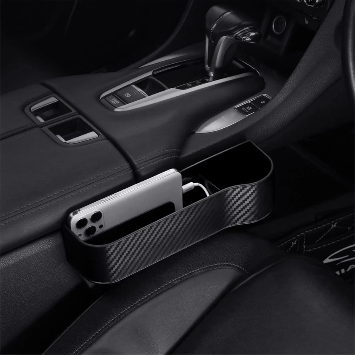 Autostoel Organizer Bijrijder Met Bekerhouder | Auto Opbergdoos Met Bekerhouder | Auto Organizer | Gap Filler Autostoel | Auto Gap Vuller | Organizer In Carbon Fiber Look | Auto Accessoires | Opbergen Auto Accessoires | 2 Autostoel Organizer Bijrijder Met Bekerhouder | Auto Opbergdoos Met Bekerhouder | Auto Organizer | Gap Filler Autostoel | Auto Gap Vuller | Organizer In Carbon Fiber Look | Auto Accessoires | Opbergen Auto Accessoires | - Afbeelding 2