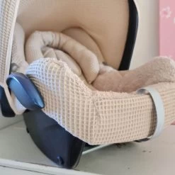 Wazzhappening - Maxi Cosi Hoes Set Bobbie - Karamel - Wafel - Badstof - Autostoelhoes 9 Wazzhappening - Maxi Cosi Hoes Set Bobbie - Karamel - Wafel - Badstof - Autostoelhoes -Kinderwagens Kortingswinkel 1200x1200 914