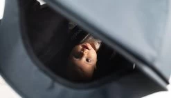 Lionelo Buggy Cloe - Kinderwagen Premium + - Tot 22 Kg - Verstelbare Rugleuning - 5-punts Veiligheidsgordels - Grote Zwenkwielen - Klamboe - Bekerhouder - Lichtgewicht - Compact - Waterdicht -Kinderwagens Kortingswinkel 1200x692