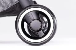 Hamilton By Yoop X1 Plus Buggy – Nieuw, Hoger, Uitgebreider 2023 Model – Premium Stroller Met One Hand Folding Technologie – Zwart – Lichte, Verstelbare En Wendbare Kinderwagen Met Vele Gemakken -Kinderwagens Kortingswinkel 1200x799 13