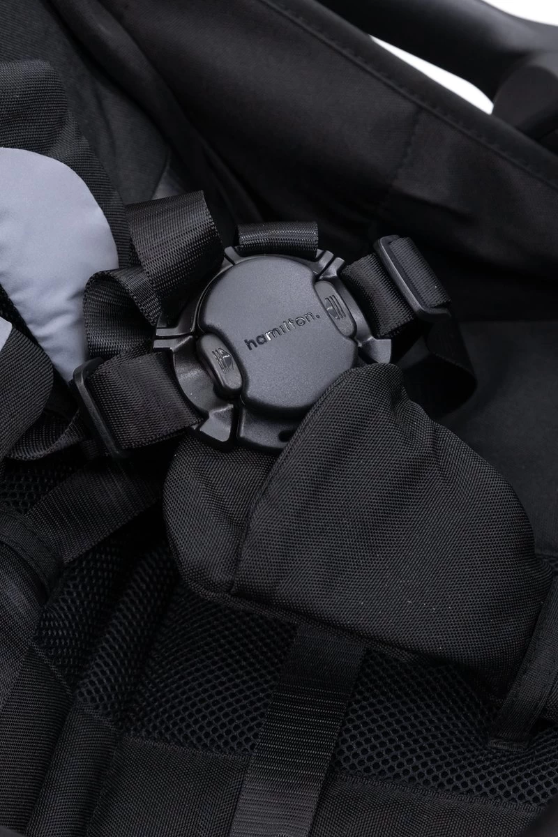 Hamilton By Yoop X1 Plus Buggy – Nieuw, Hoger, Uitgebreider 2023 Model – Premium Stroller Met One Hand Folding Technologie – Zwart – Lichte, Verstelbare En Wendbare Kinderwagen Met Vele Gemakken 8 Hamilton By Yoop X1 Plus Buggy – Nieuw, Hoger, Uitgebreider 2023 Model – Premium Stroller Met One Hand Folding Technologie – Zwart – Lichte, Verstelbare En Wendbare Kinderwagen Met Vele Gemakken - Afbeelding 8