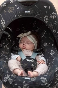 Dooky Seat Cover 0+ Autostoelhoes - Romantic Leaves Beige -Kinderwagens Kortingswinkel 801x1200 5