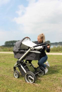 Dooky Universal Cover Zonnescherm Kinderwagen - Dandelion -Kinderwagens Kortingswinkel 813x1200 1