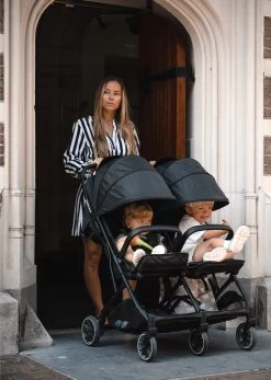 Deryan Luxe Rolo X2 Dubbele Buggy - Duo Buggy - Zwart -Kinderwagens Kortingswinkel 853x1200 2