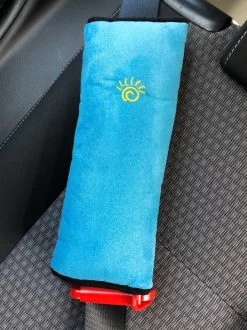 3D Blauwe Gordelkussen Of Slaapkussen Als Reiskussen In De Auto. Dit Kussen Is De Beschermer Van Riem/Gordel, Nek, Hoofd En Kind Bij Het Slapen -Kinderwagens Kortingswinkel 899x1200 11