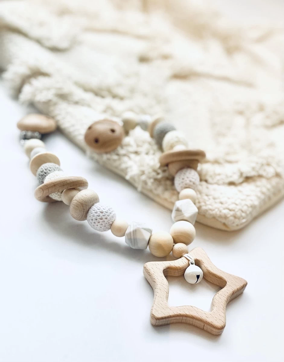 Wagenspanner Ster - Baby Wagenspanner Hout - Vrolijke Kinderwagenspanner - Eenvoudig Te Bevestigen - Kraamcadeau Voor Jongens En Meisjes - Completebabyuitzet - Baby Cadeau 2 Wagenspanner Ster - Baby Wagenspanner Hout - Vrolijke Kinderwagenspanner - Eenvoudig Te Bevestigen - Kraamcadeau Voor Jongens En Meisjes - Completebabyuitzet - Baby Cadeau - Afbeelding 2